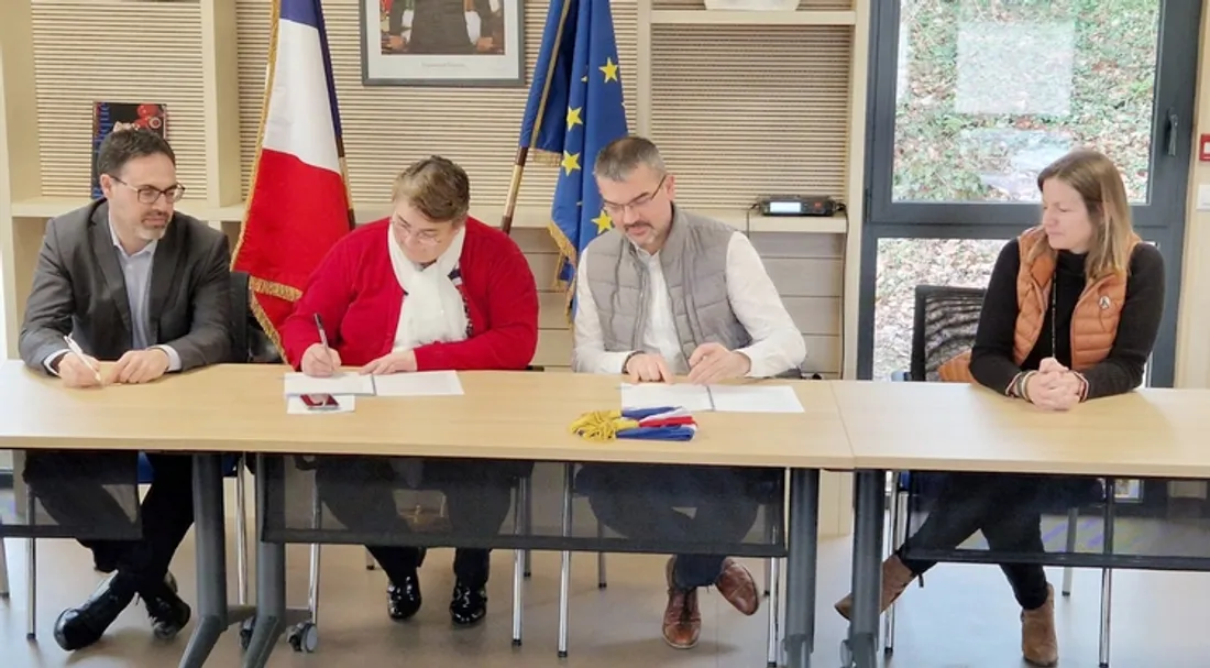 Signature d'une convention