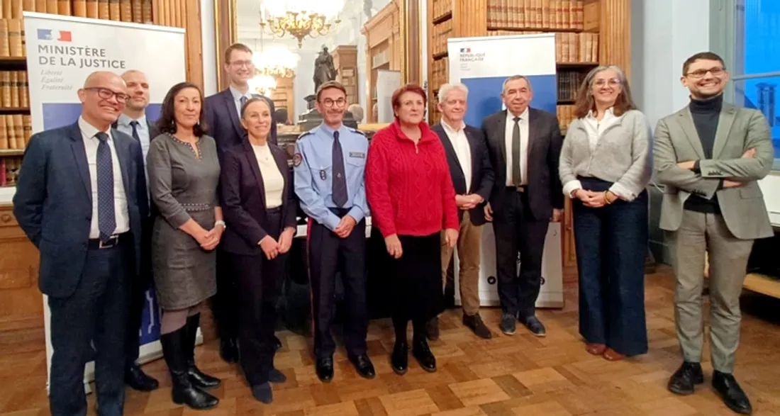 Signature d'une convention entre les douanes et la justice en Picardie