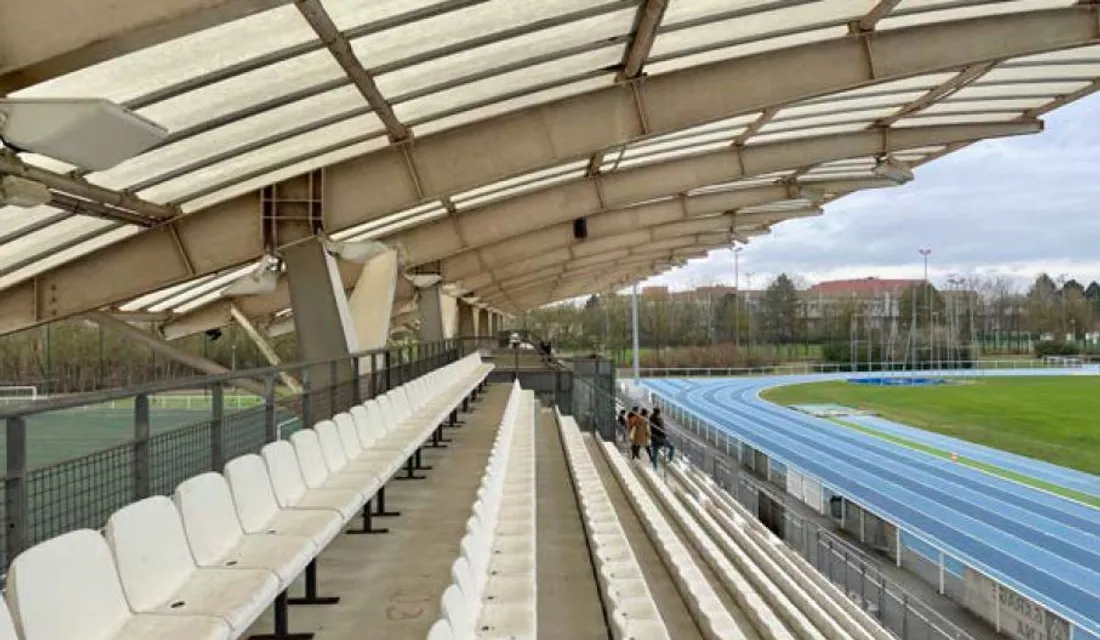 Stade de la Couldre à Montigny-le-Bretonneux