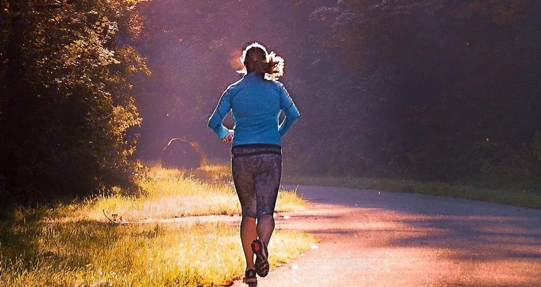 Femme qui court