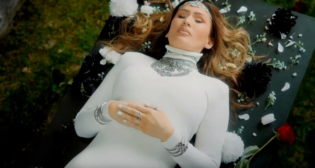 Vitaa dans le clip de "Charlotte"