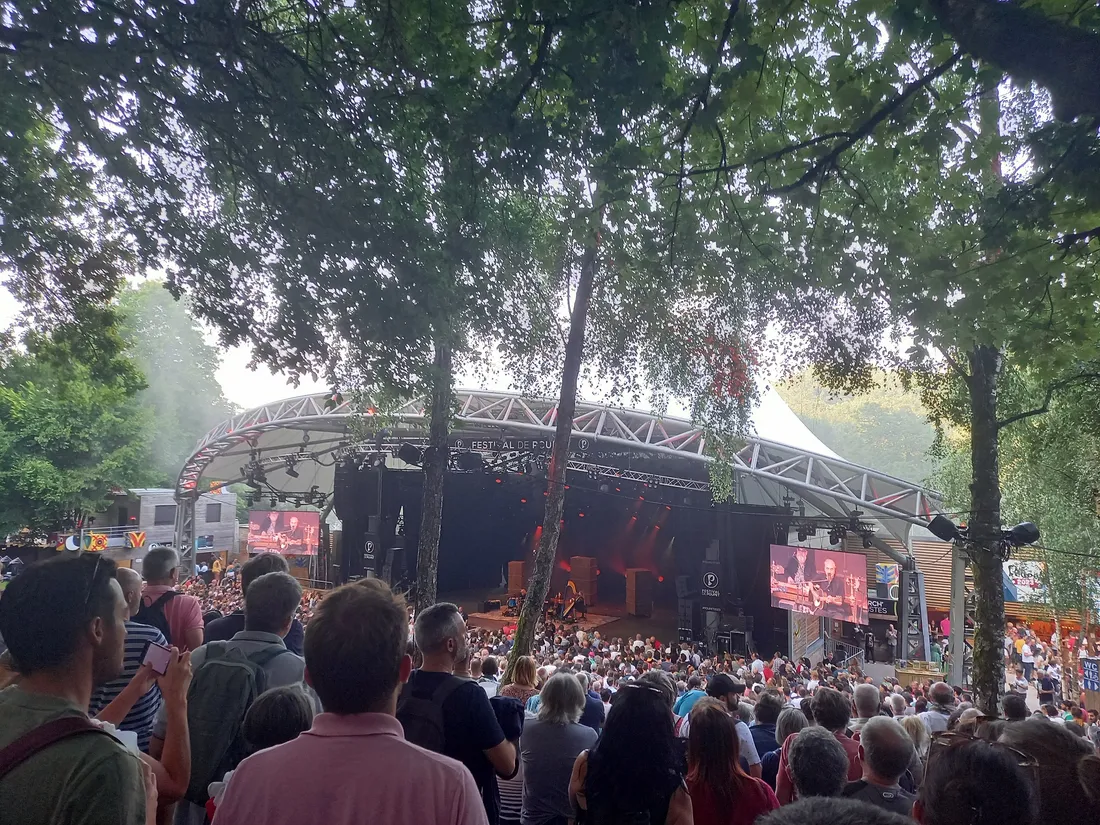 Poupet a quitté son théâtre de verdure pour la clairière du Bois Chabot