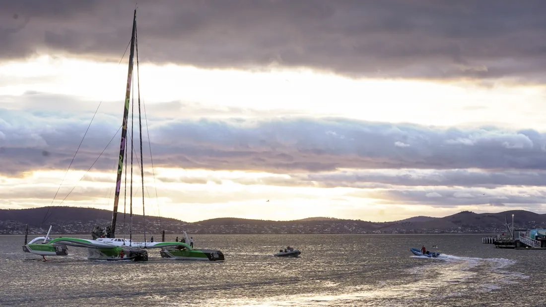 Thomas Coville (Sodebo Ultim 3) à son arrivée à Hobart (Tasmanie)