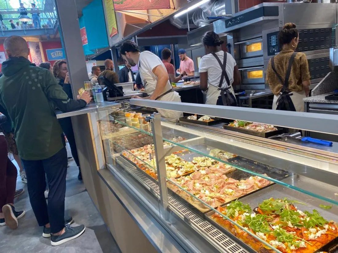 9 stands de restauration