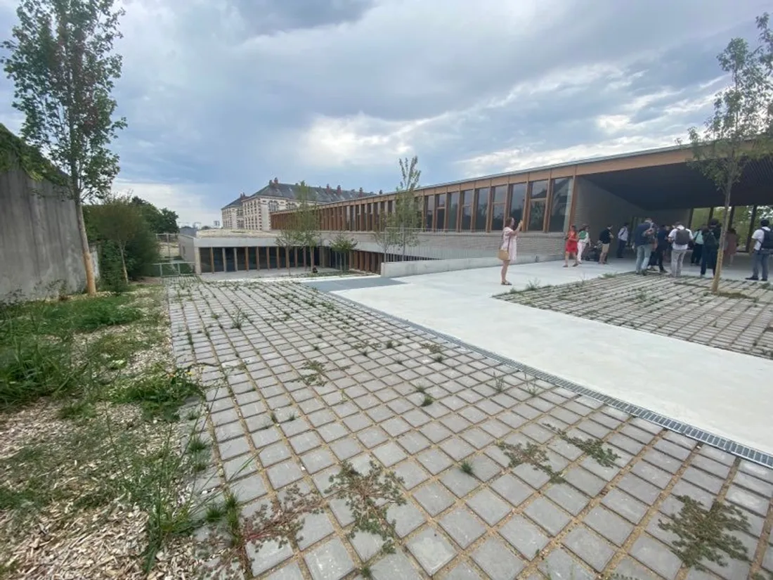 La cour de l'école Alice Guy