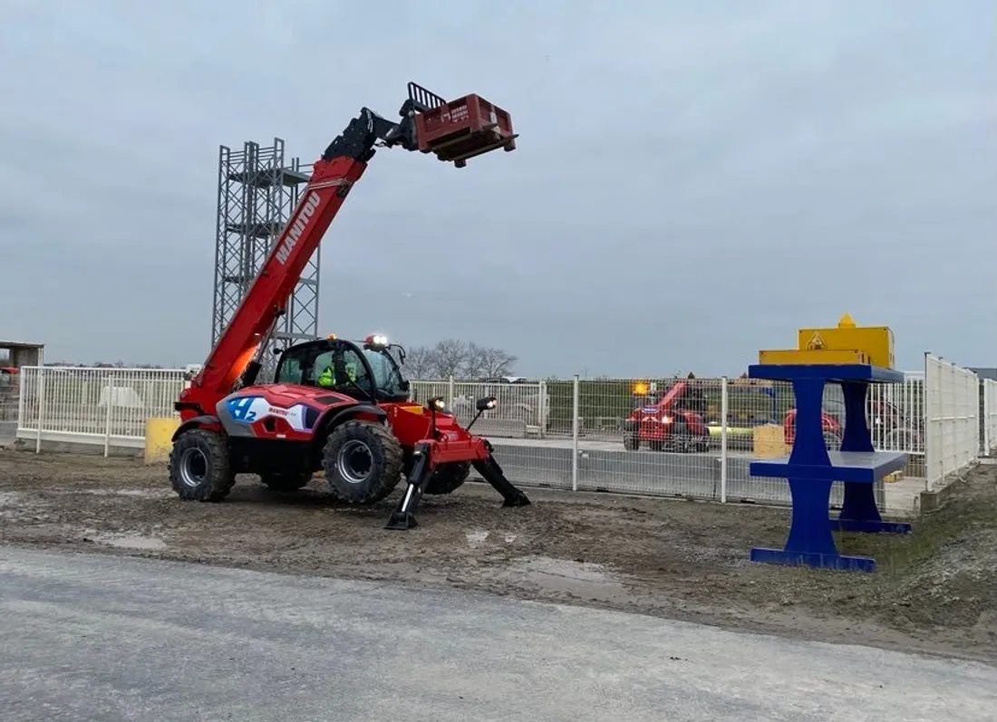 Le prototype de chariot élévateur à l'hydrogène Manitou
