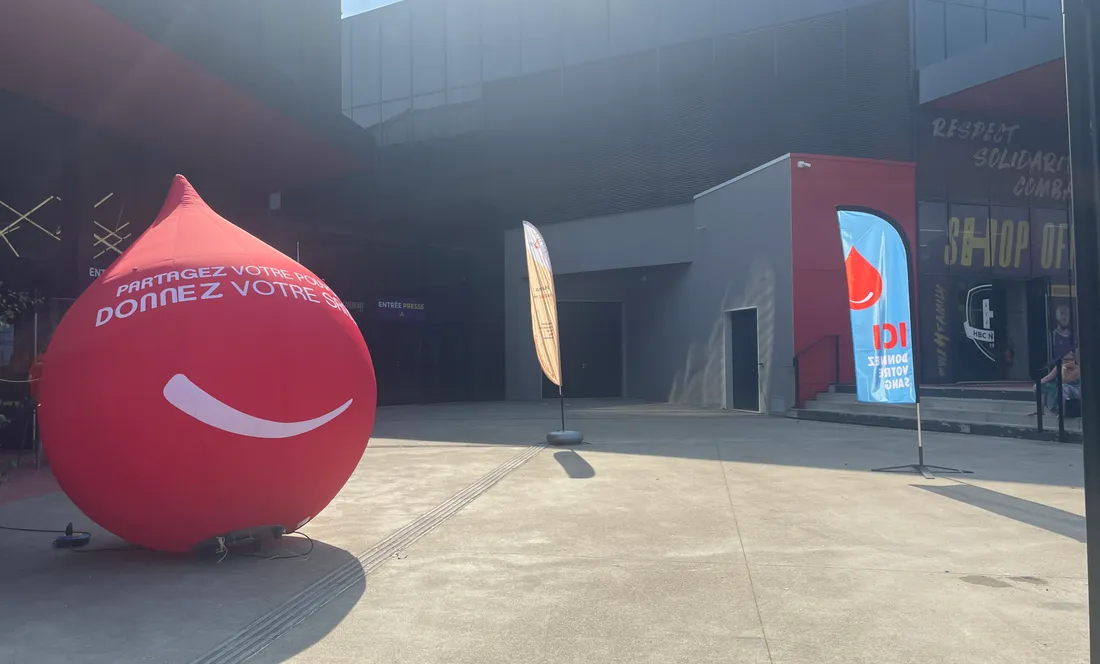 Collecte à la H Arena (44)