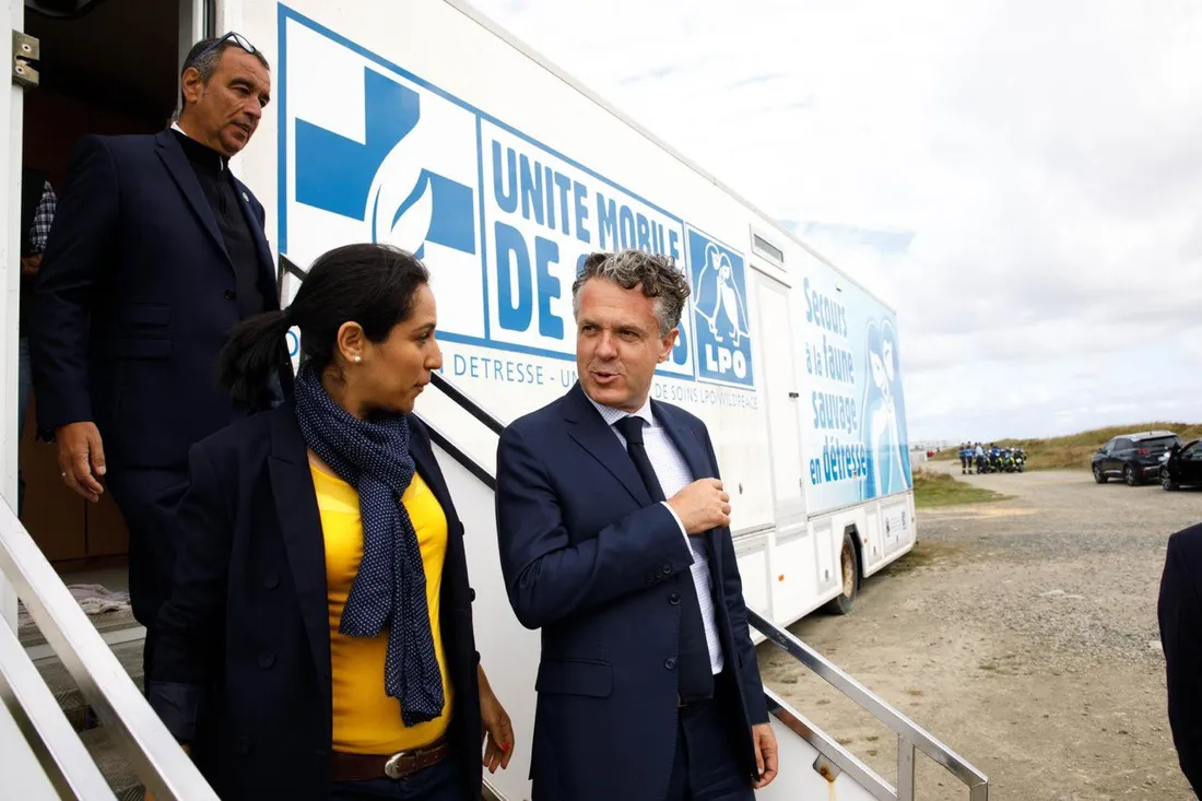 Le ministre Christophe Béchu (22)