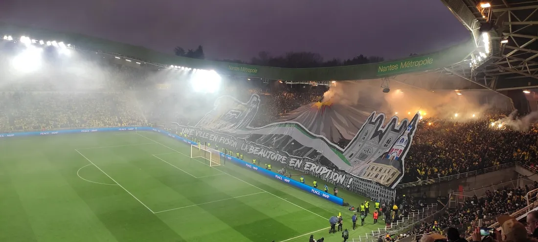 La banderole des supporters du FCN