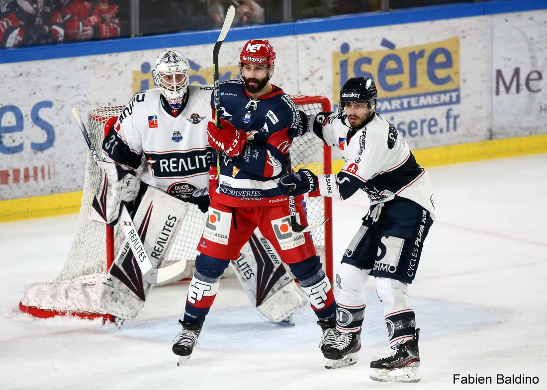 Les Ducs d'Angers face aux Brûleurs de Loup