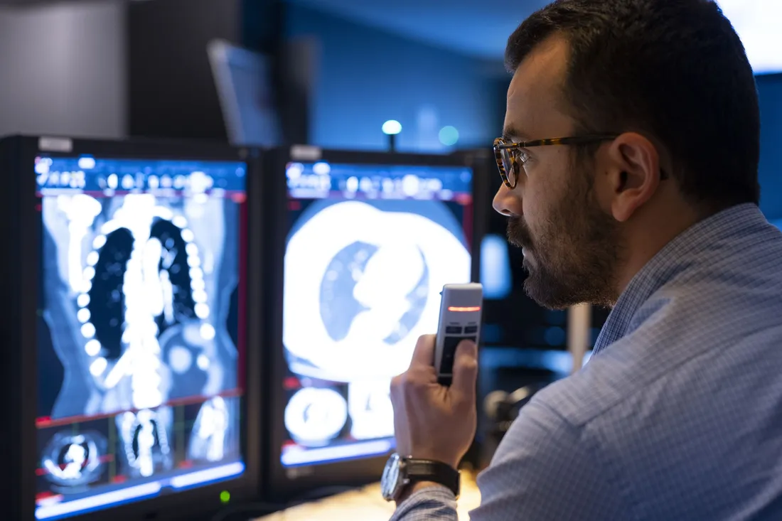 Un radiologue en exercice