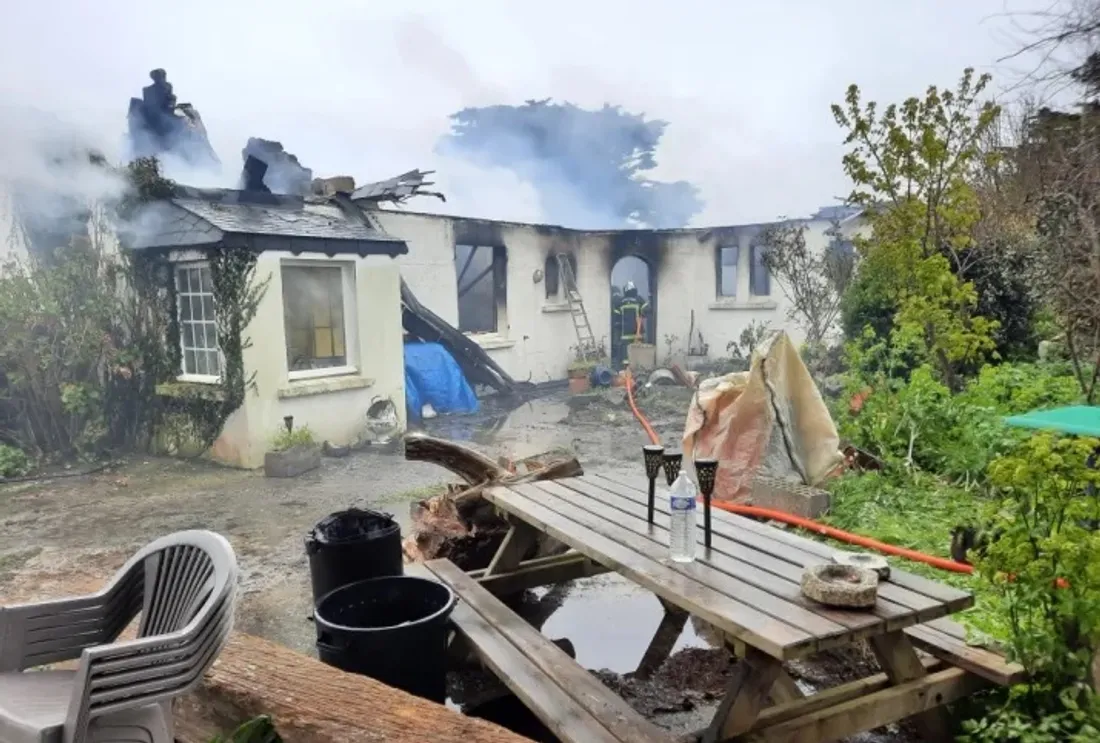 La maison d'Erwan et sa mère est partie en fumée à Molène