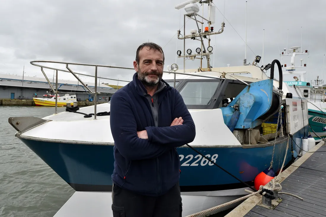 Nicolas Coguen et son bateau