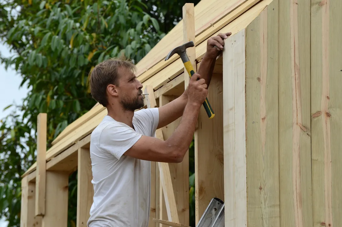 Une réplique de la Petite Maison de la prairie à Campénéac