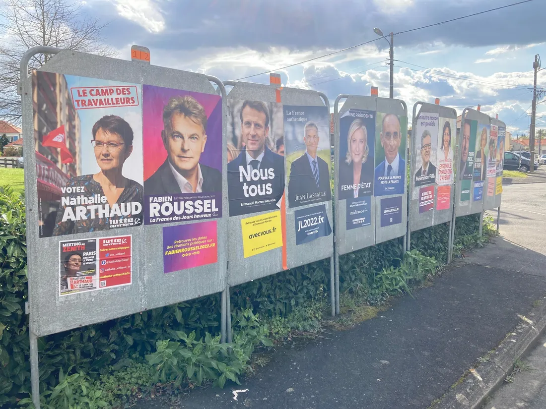 Panneaux électoraux