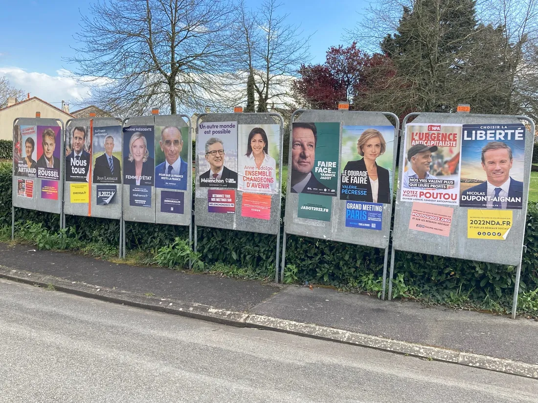 Panneaux électoraux 