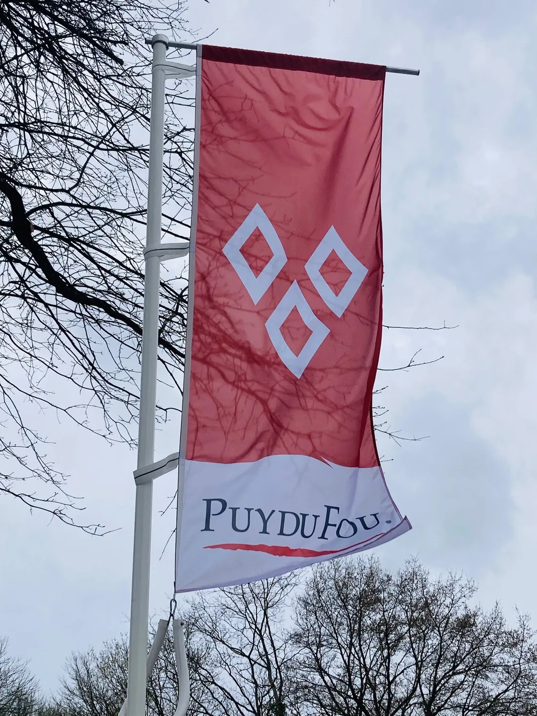 Drapeau du Puy du Fou (85)
