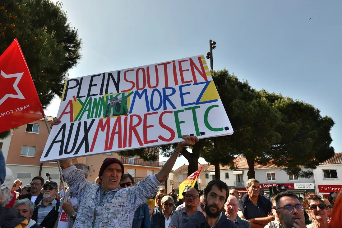 Plein soutien à Yannick Morez (pancarte)