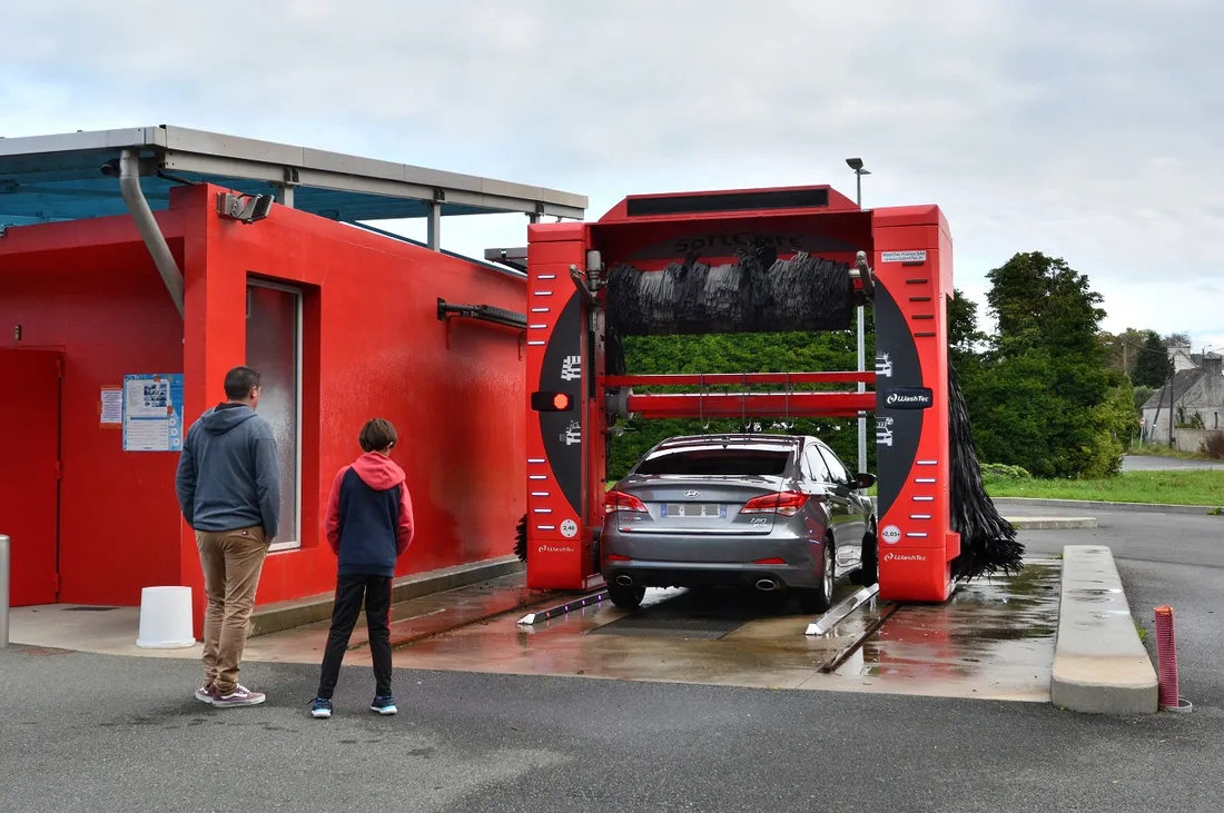 Station-lavage Ploneour Lanvern