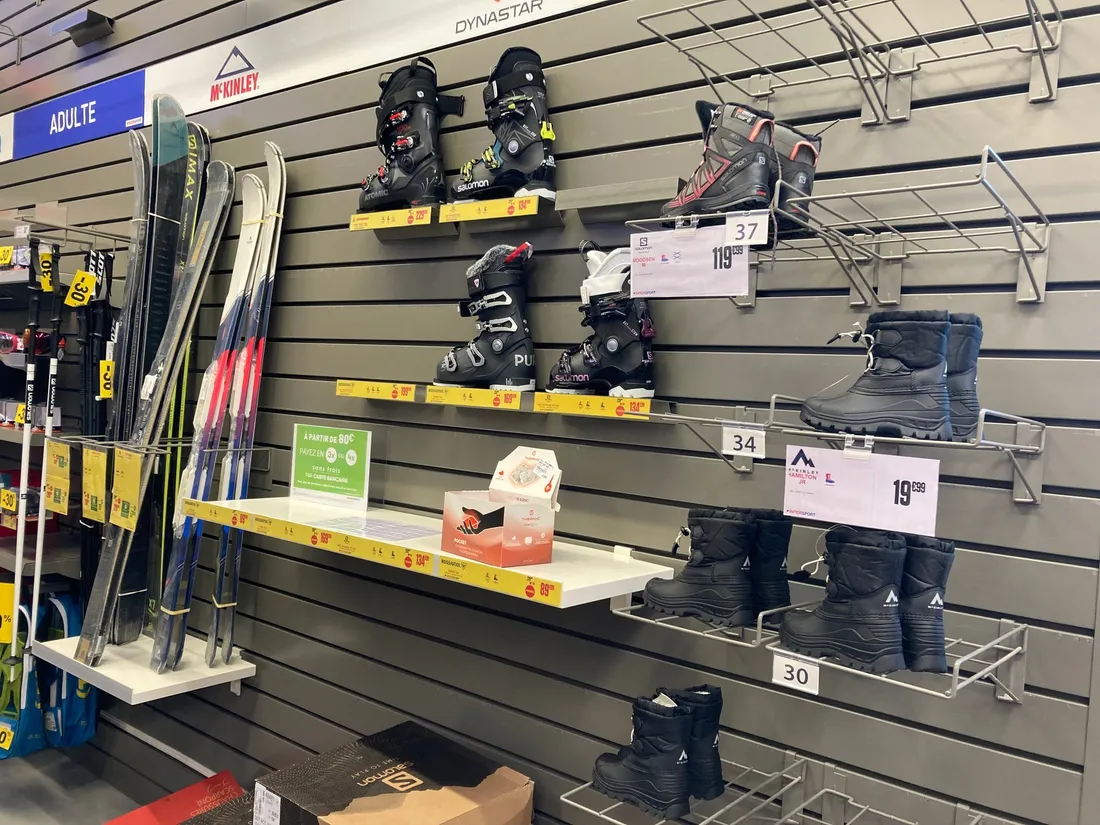 Rayon vide à I'Intersport de Rezé