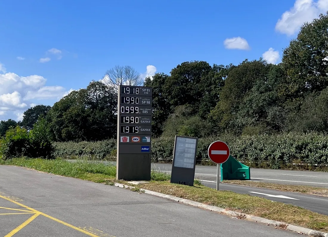 Station Essence de Theix (56)