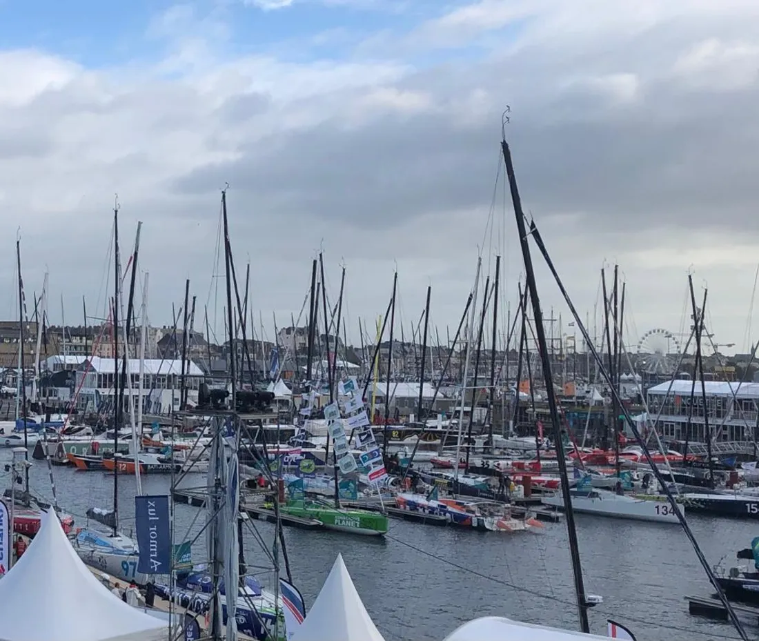 Jusqu'à dimanche,  Eric Guérin est présent sur le village de la Route du Rhum à Saint-Malo