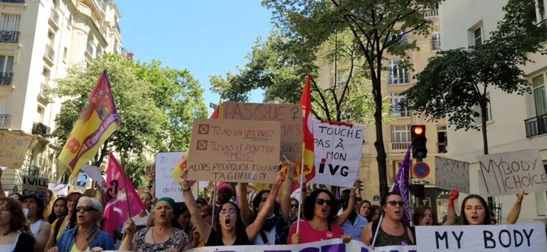 Manifestation pour le droit à l'avortement. 