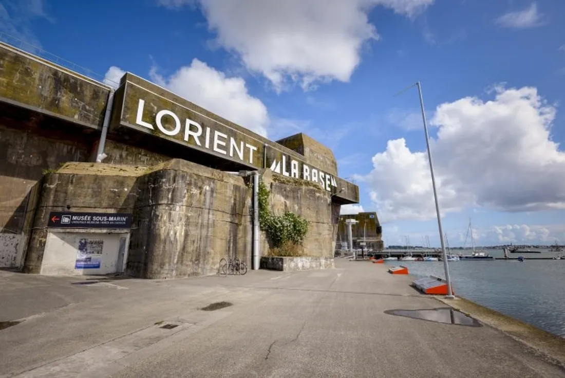 La base de sous marins à Lorient.