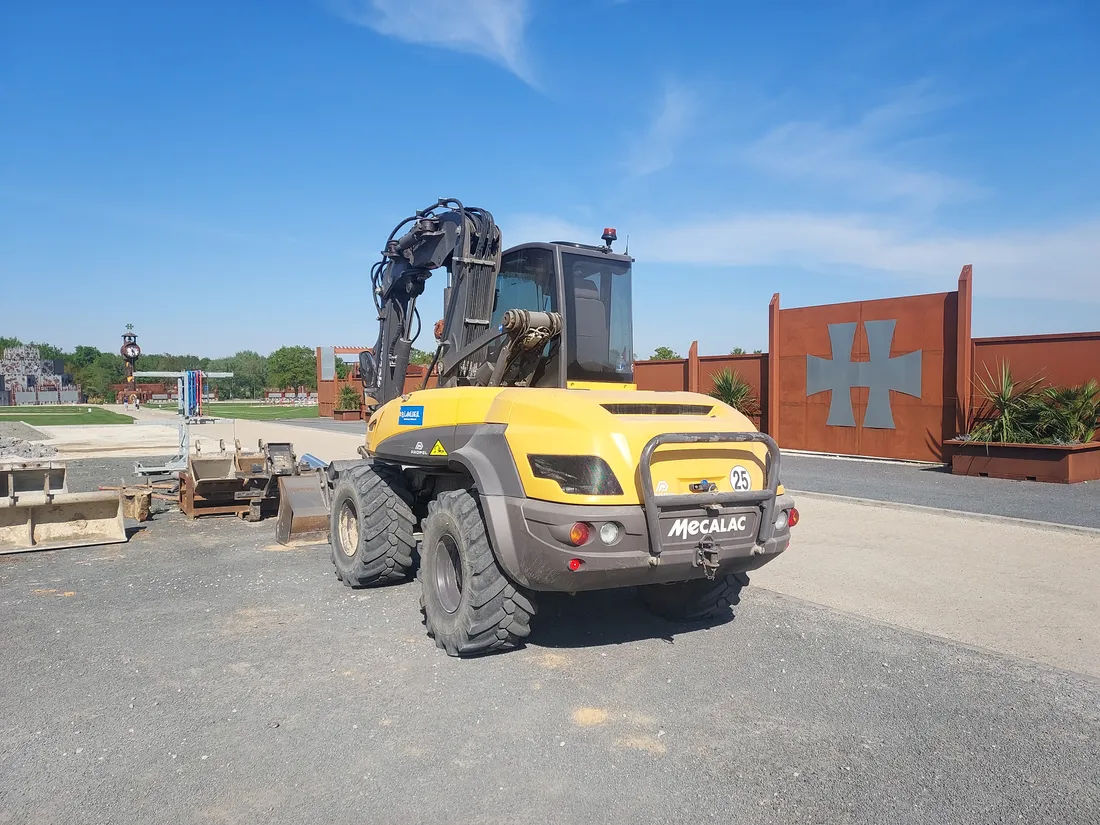 Hellfest à Clisson - montage