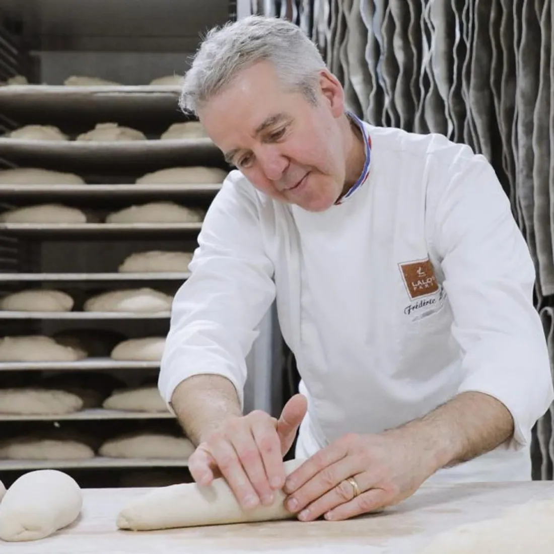 Frédéric Lalos, le boulanger d'Emmanuel Macron est en Mayenne le vendredi 