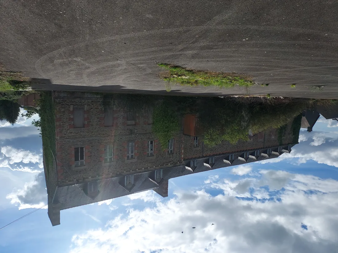 Le bâtiment qui abritera le centre de réfugiés