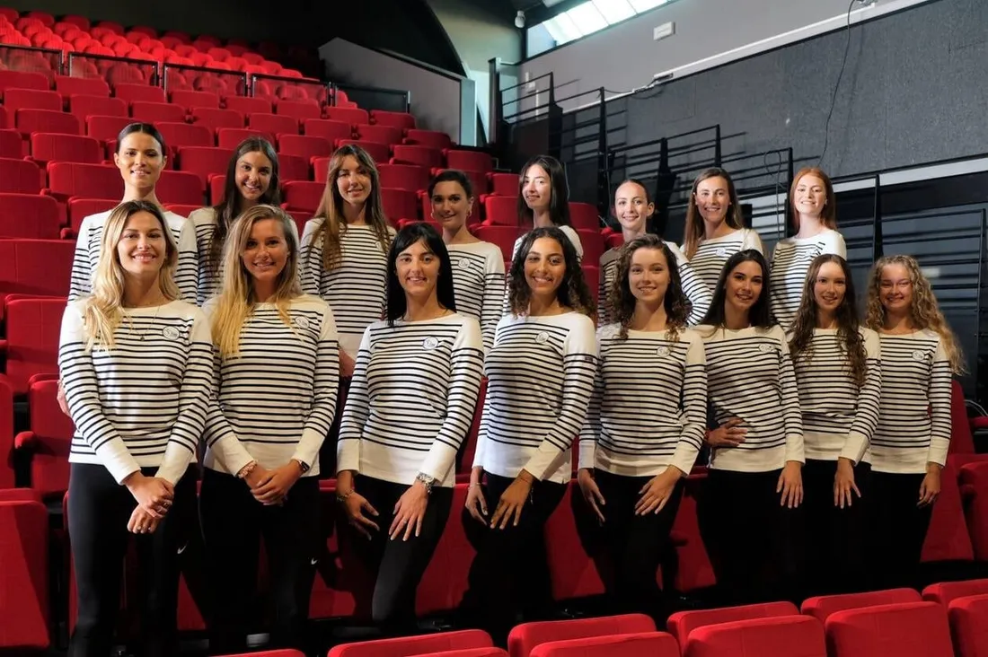 Les 16 prédendantes.