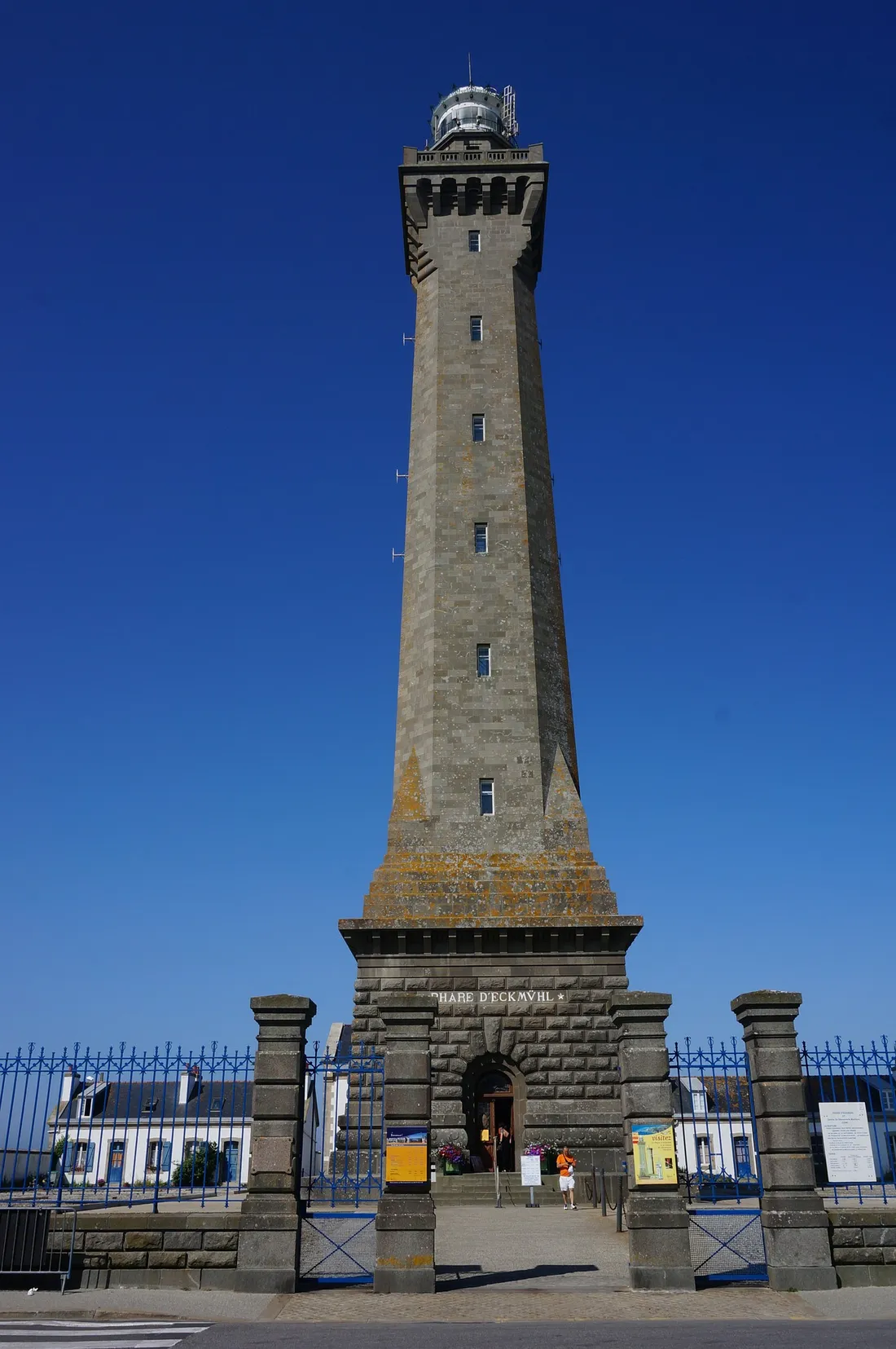 Le phare d'Eckmühl.