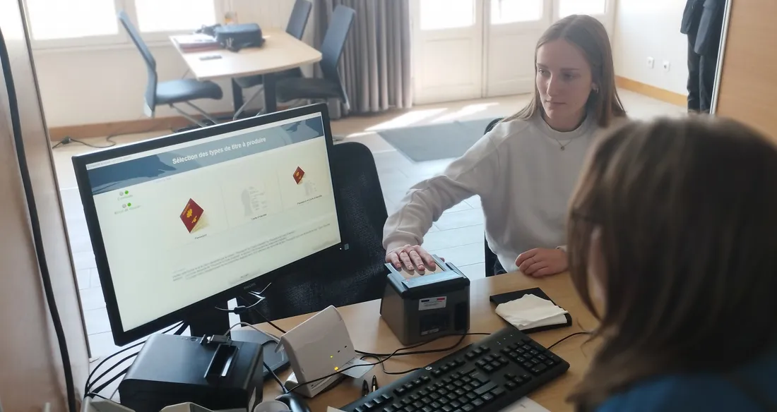 Bureau - empreintes passeport