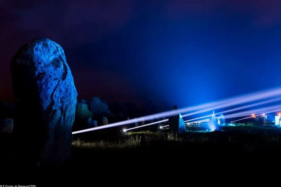 Jeux de lumière sur les menhirs
