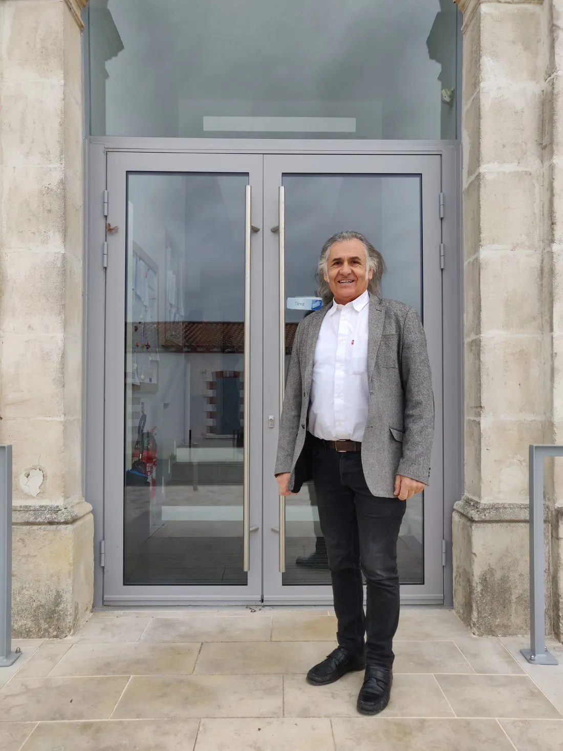 Le maire de Sallertaine n'est pas peu fier de voir sa commune en lice pour concours !