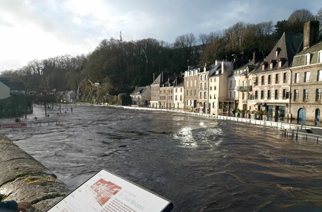 Les barrières anti-crues ont tenu bon à Quimperlé (29)