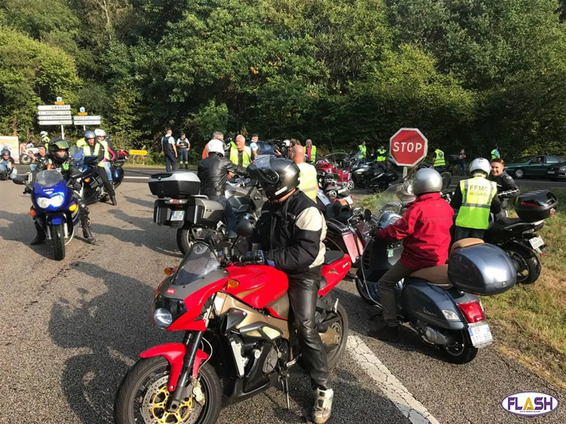 FFMC 87 Motards en colère A20 bretelle sortie Ambazac Bonnac-la-Côte Limoges Haute-Vienne accident 