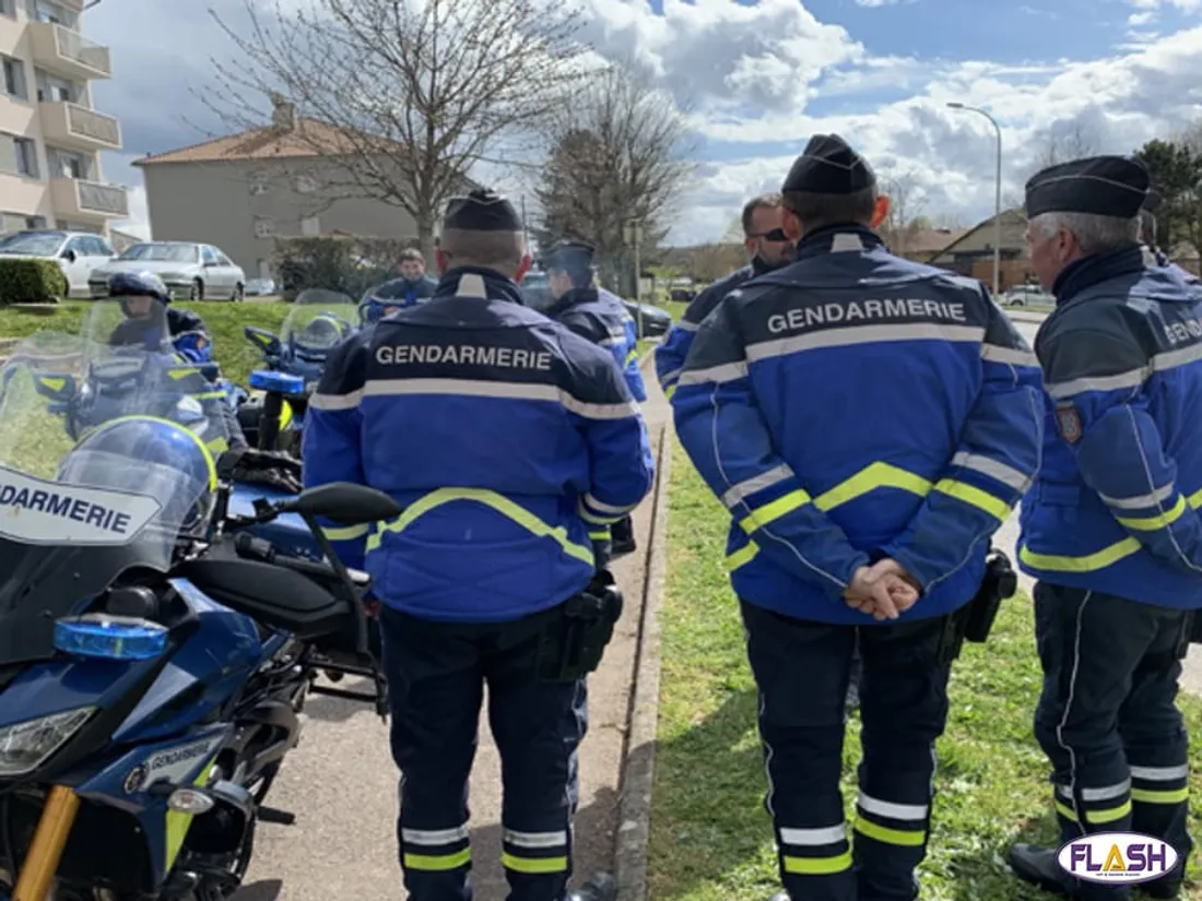Gendarmerie trafic de produits stupéfiants démantelé St Léonard de Noblat pistolet air soft 5600€