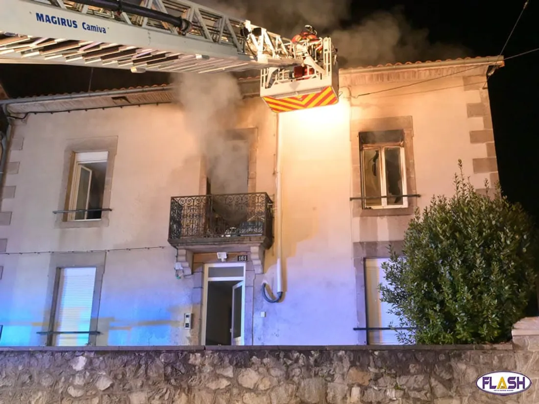 incendie immeuble rue aristide Briand Limoges pompiers Haute-Vienne 2 personnes intoxiquées fumées 