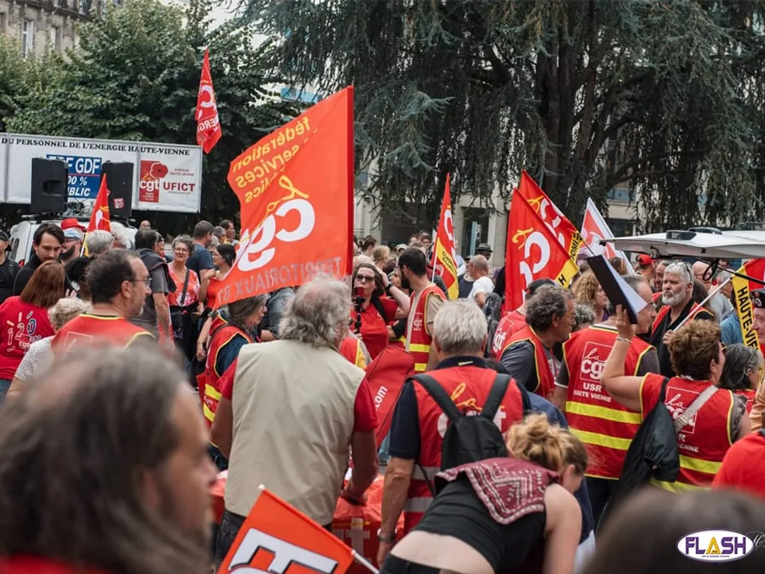 manifestation CGT fonction publique Limoges Haute-Vienne carrefour Tourny lycée Suzanne Valadon