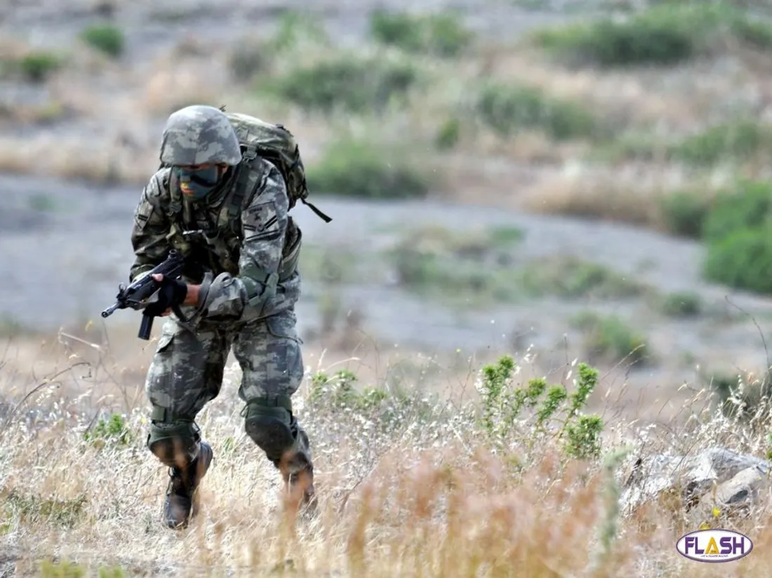 Illustration soldat / exercice militaire