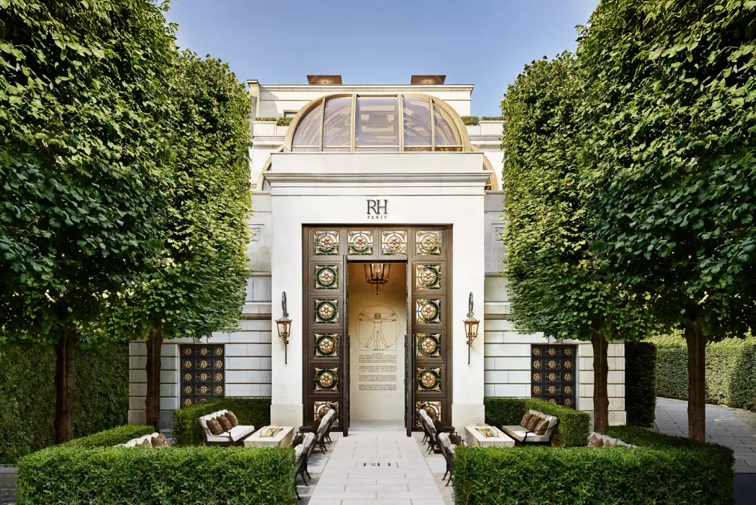 FG CHIC :  RH le nouveau temple du design sur les Champs Elysées