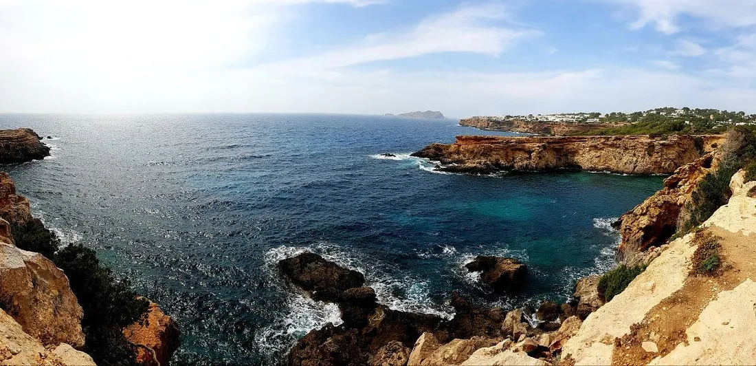 Las puertas de Cala Llentia (Puertas Can Soleil)