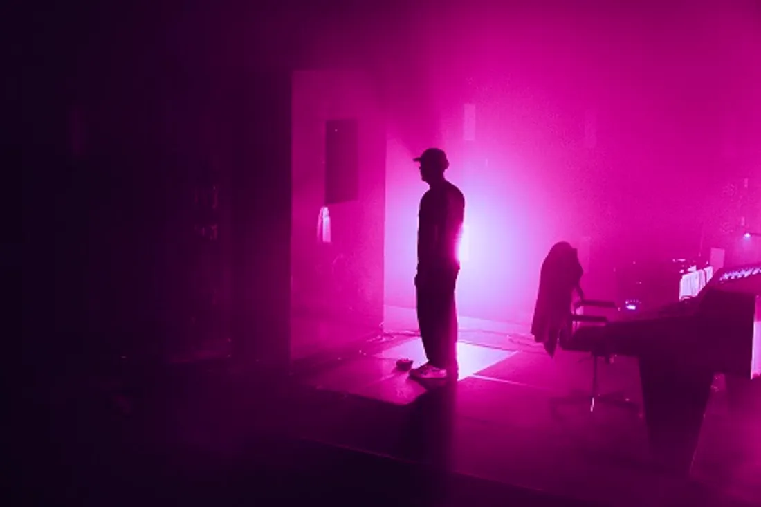 CRÉER DE LA MUSIQUE PAR LA PENSÉE : MOLÉCULE ET LE BRAIN PERFORMANCE MIX