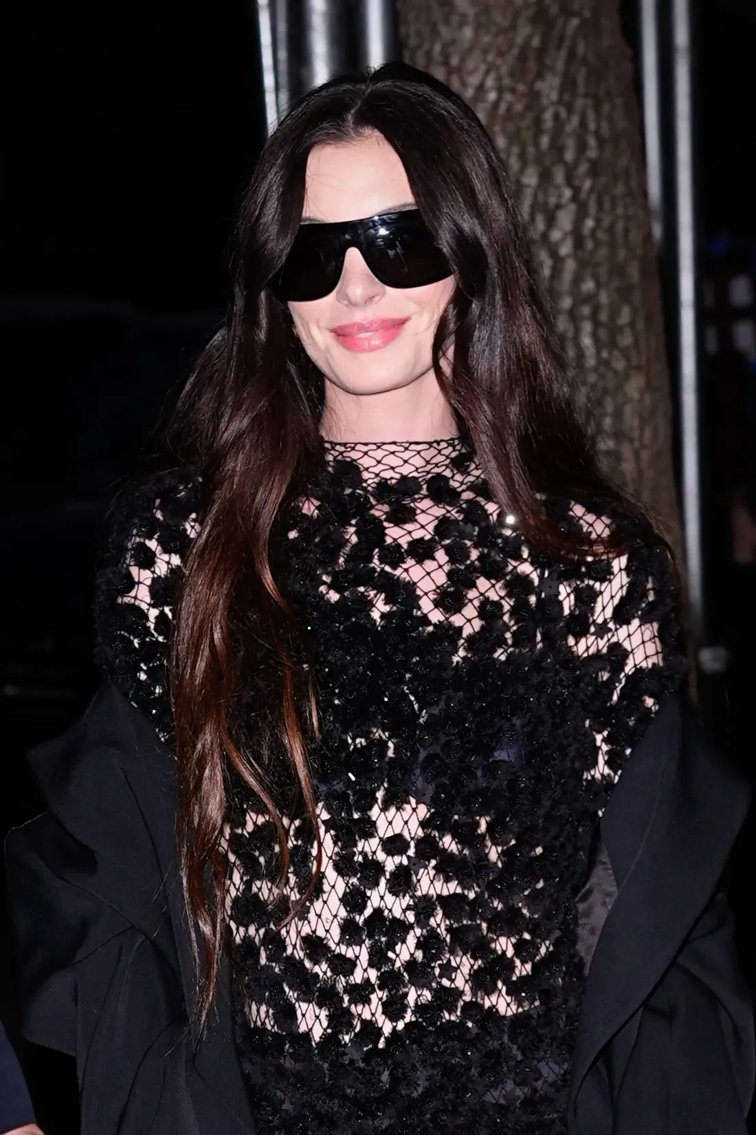 FG CHIC : Anne Hathaway ou l’art du mirage maitrisé