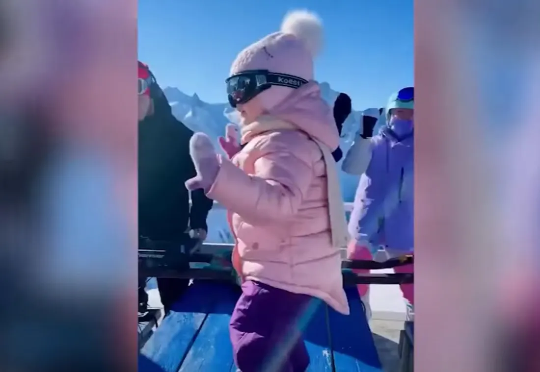 Baby dancing 