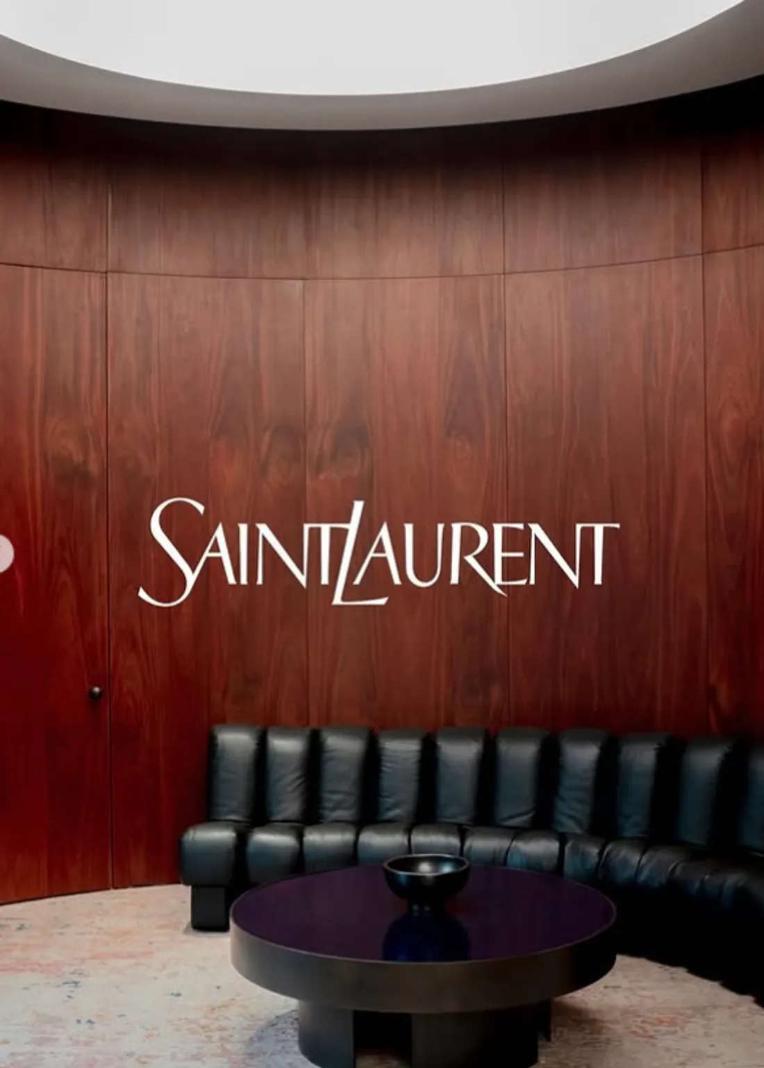 FG CHIC : Saint Laurent Avenue Montaigne : l’élégance d’un appartement de collectionneur 