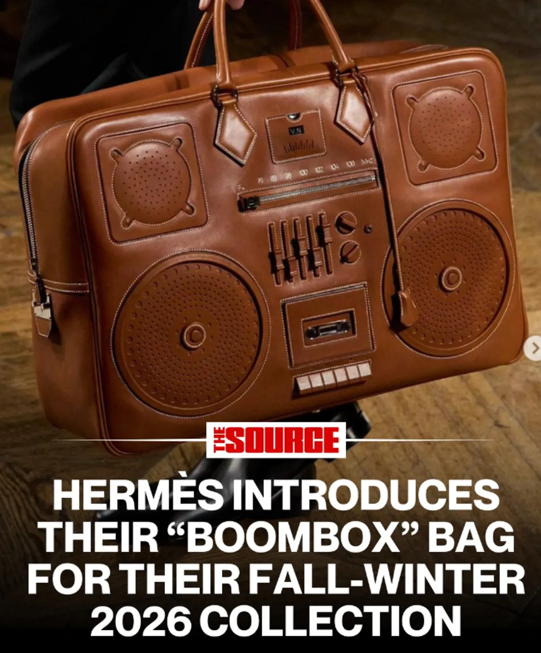  Hermès fait résonner la mode le sac Boombox Plume