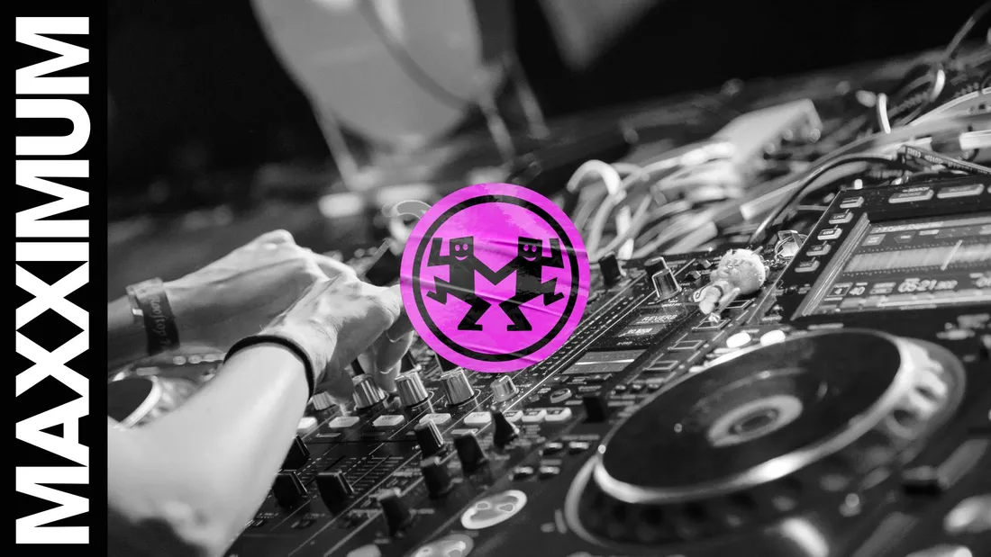 MAXXIMUM_STICKERS_1920x1080